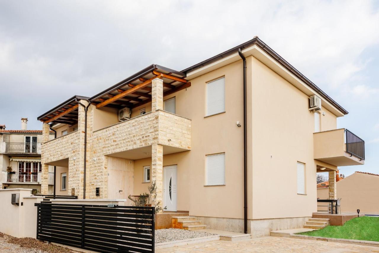 Villa Queen Jelena Galizana Exterior photo